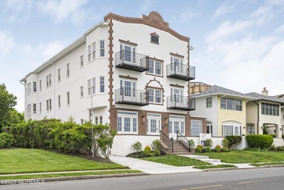 /international/us/205-edgemont-drive-loch-arbour-village-nj-110101072330/