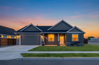 /international/us/317-se-pioneer-drive-prineville-or-110108354744/