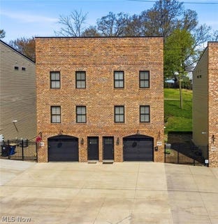 /international/us/1411-bridge-street-ashtabula-oh-110107664376/