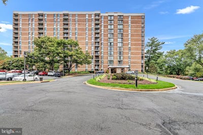 /international/us/2300-pimmit-drive-falls-church-va-110119989004/