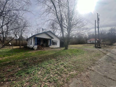 /international/us/804-s-division-mansfield-ar-110106732468/
