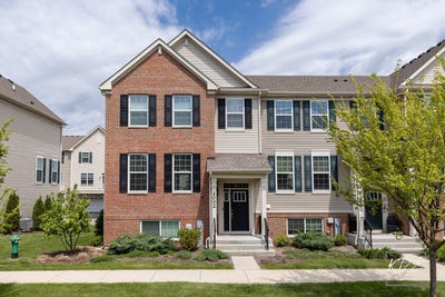 /international/us/2002-stuttle-road-batavia-il-110107929341/