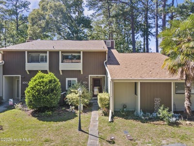 /international/us/101-quarterdeck-new-bern-nc-110108193065/