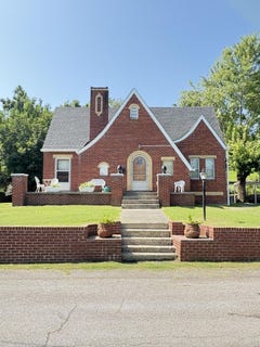 /international/us/111-house-avenue-manchester-ky-110101141119/?lang=en