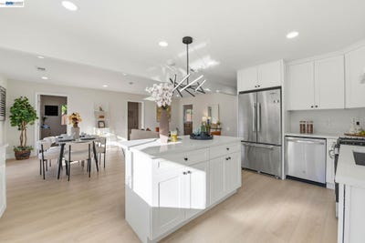 /international/us/137-tamarack-dr-union-city-ca-110106812190/