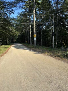 /international/us/gilman-point-road-moultonborough-nh-110119469585/