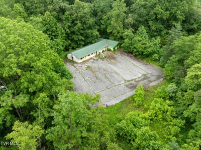 /international/us/231-vfw-trail-pennington-gap-va-110100256786/