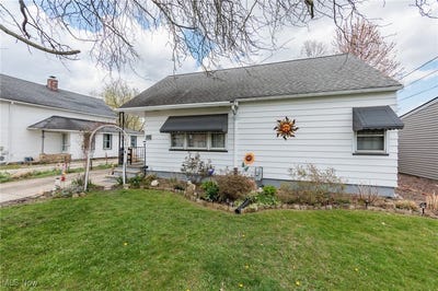 /international/us/294-west-street-berea-oh-110098935158/