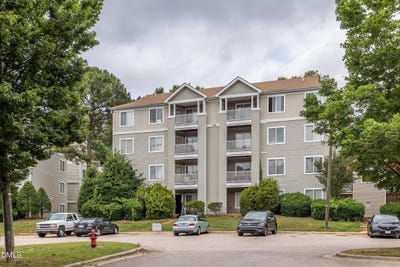 /international/us/1341-crab-orchard-drive-raleigh-nc-110108479672/