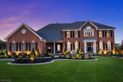 /international/us/9-christie-way-branchburg-twp-nj-110108092684/