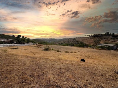 /international/us/15530-sleepy-creek-rd-el-cajon-ca-110108299570/