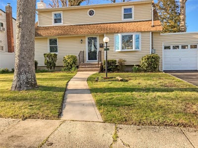 /international/us/63-brendan-massapequa-park-ny-110098818076/