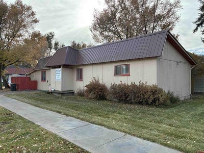 /international/us/1116-third-street-alamosa-co-110103401778/