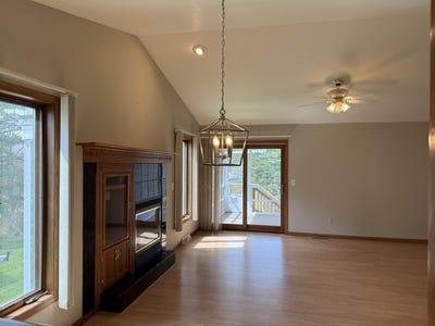 /international/us/1045-saddle-ridge-portage-wi-110107334649/