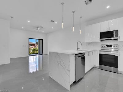 /international/us/4540-4542-22nd-st-sw-lehigh-acres-fl-110108583943/