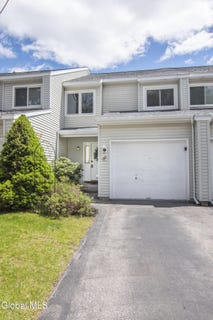 /international/us/69-belmont-drive-saratoga-springs-ny-110108015623/