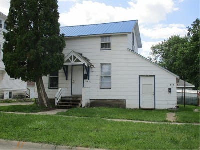 /international/us/114-allen-waterloo-ia-110101454230/