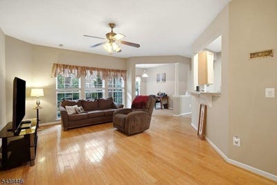 /international/us/4-steele-pl-hillsborough-township-nj-110109024633/