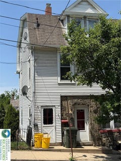 /international/us/704-hayes-street-bethlehem-city-pa-110108533416/