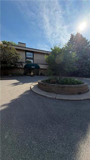 /international/us/5627-green-circle-drive-minnetonka-mn-110108424734/