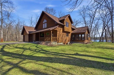 /international/us/9540-lake-douglas-way-breezy-point-mn-110107687558/
