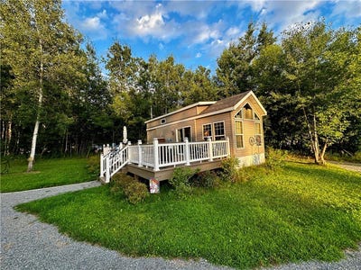 /international/us/30908-305th-avenue-holcombe-wi-110101098733/