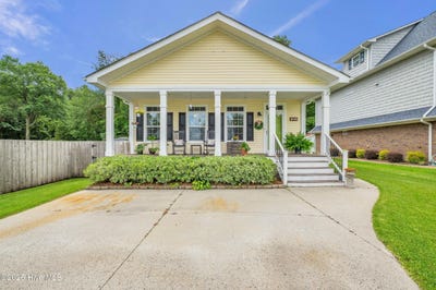 /international/us/2498-waccamaw-shores-road-lake-waccamaw-nc-110100968519/
