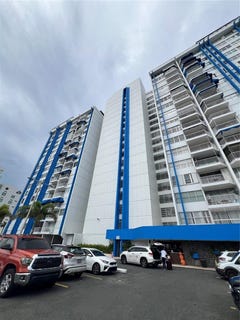 /international/us/5349-isla-verde-avenue-carolina-pr-110103435262/