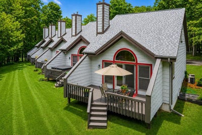 /international/us/9538-7-mile-road-stanwood-mi-110109212232/