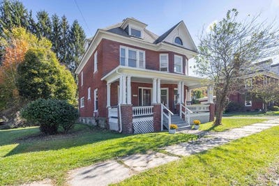 /international/us/160-main-street-blossburg-pa-110107054655/