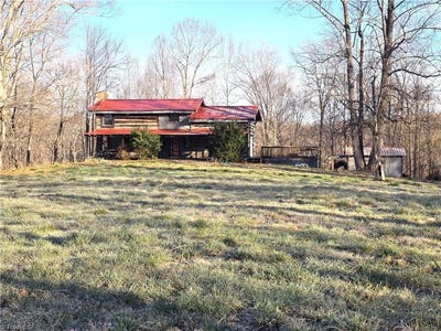 /international/us/2249-snow-hill-church-road-danbury-nc-110106469194/