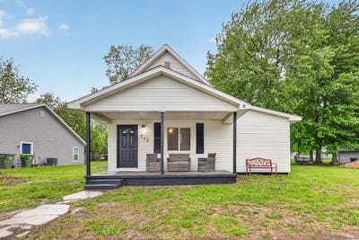 /international/us/722-n-main-st-sullivan-in-110107654675/