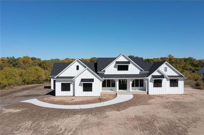 /international/us/9250-underhill-tbb-lane-corcoran-mn-110106324505/