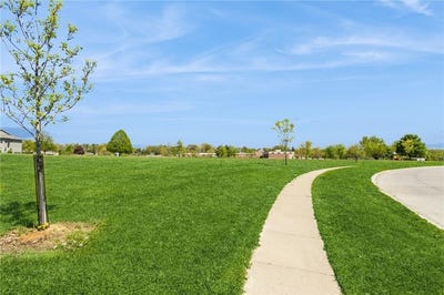 /international/us/lot-2-18th-avenue-coralville-ia-110107038666/