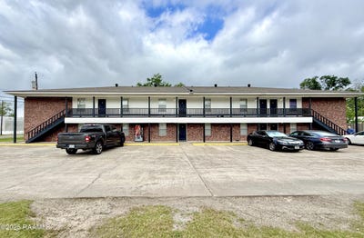 /international/us/356-invader-street-sulphur-la-110103322206/