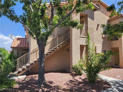 /international/us/2110-los-feliz-street-las-vegas-nv-110100747631/