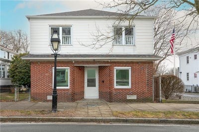 /international/us/546-main-street-warren-ri-110102099832/