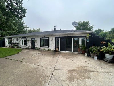 /international/us/4544-e-76th-street-s-newton-ia-110101112283/