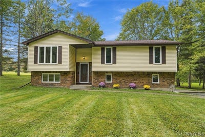/international/us/1470-eastwood-road-alden-ny-110120120182/
