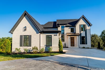/international/us/12564-daisy-field-lane-farragut-tn-110120464779/