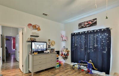 /international/us/510-w-plummer-street-eastland-tx-110109157346/