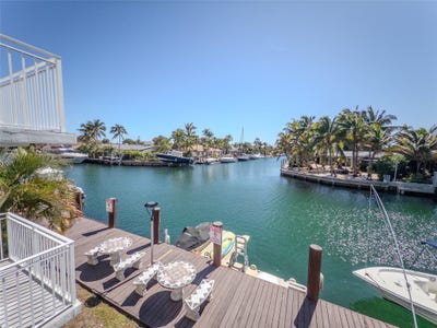 /international/us/2430-ne-135th-street-north-miami-fl-110107283497/