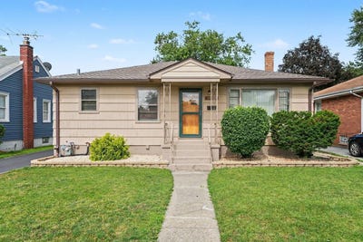 /international/us/18338-ridgewood-avenue-lansing-il-110108911952/