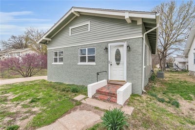 /international/us/302-e-main-street-richmond-mo-110100102731/
