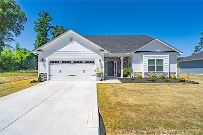 /international/us/40-capeside-court-lillington-nc-110107517409/
