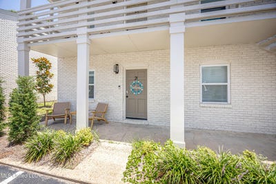 /international/us/114-ethel-circle-ocean-springs-ms-110100374577/