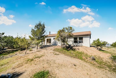 /international/us/31720-e-96th-street-littlerock-ca-110107520014/