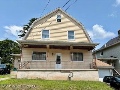 /international/us/165-elizabeth-street-pittston-pa-110100916380/