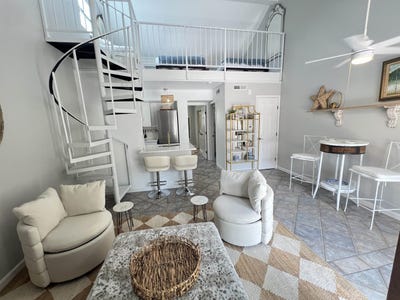 /international/us/103-island-horseshoe-bay-tx-110100982228/