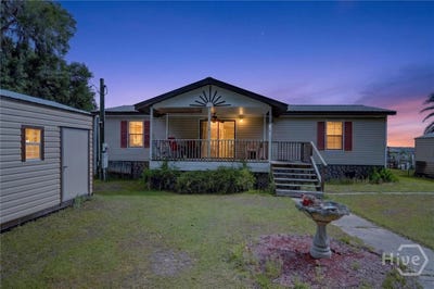 /international/us/535-e-1st-street-midway-ga-110119931968/